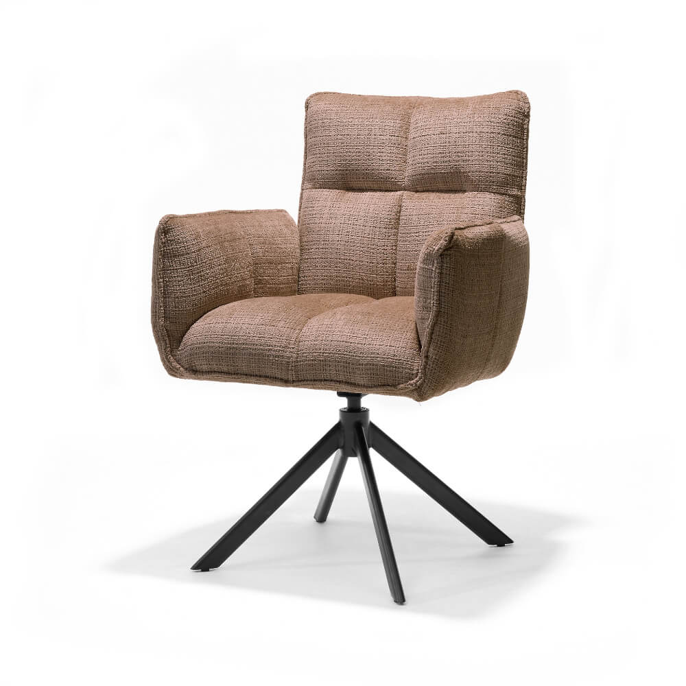 RV Design Nova armstoel in taupe Cremona stof met zwarte metalen draaivoet en comfortabele armleuningen.