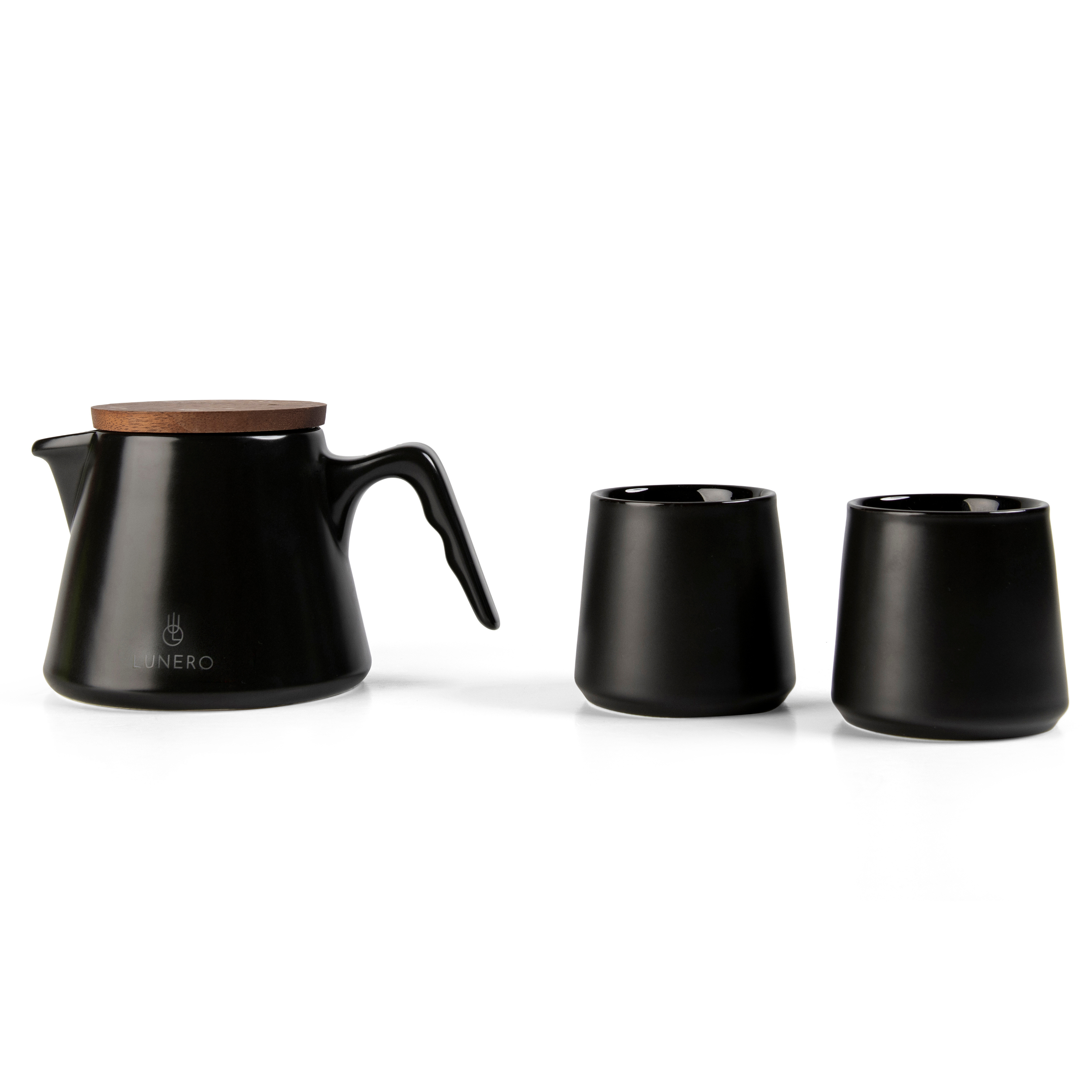 Lunero Design Theeset Zwart met elegante theepot en twee keramische theekopjes.