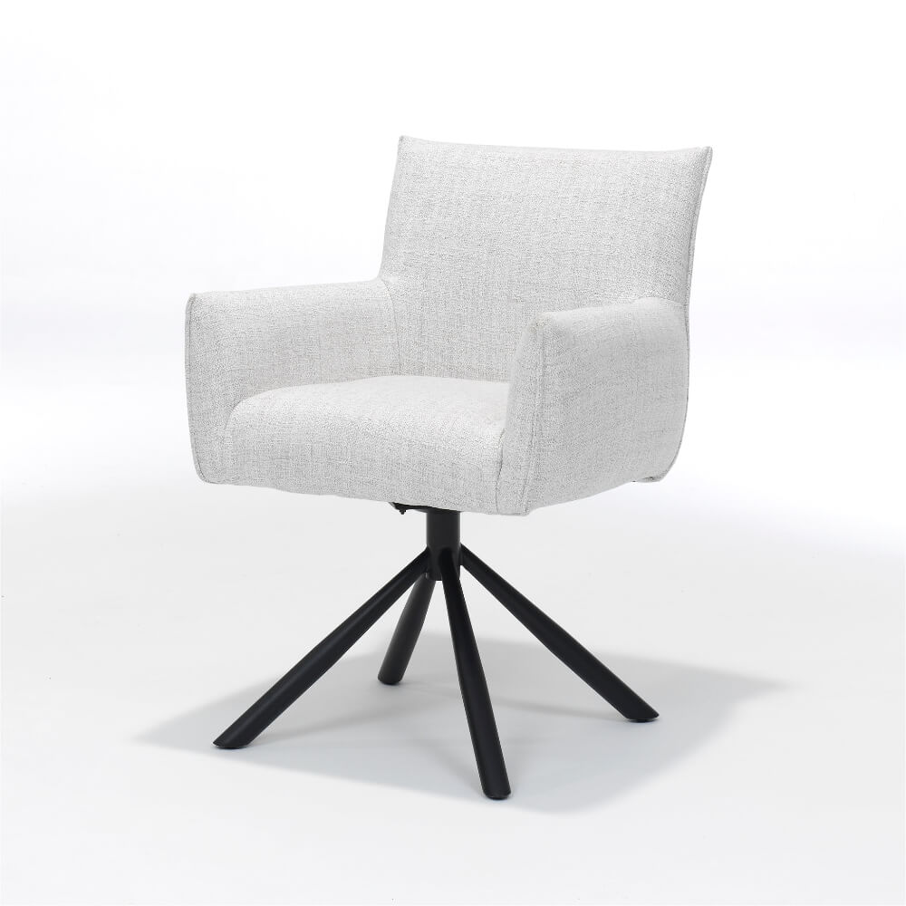 RV Design Focus armstoel in naturel Oasis stof met zwarte draaivoet en comfortabele armleuningen.